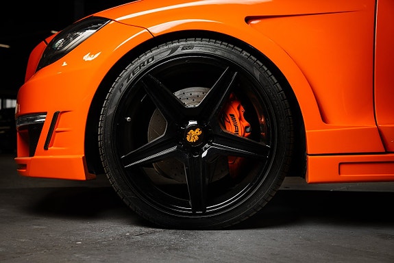 Mercedes-Benz CLS63 30 of 30