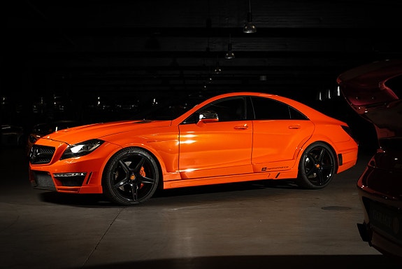Mercedes-Benz CLS63 2 of 5