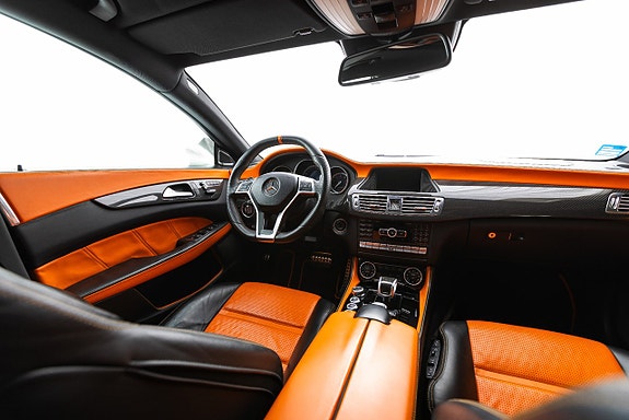 Mercedes-Benz CLS63 19 of 30