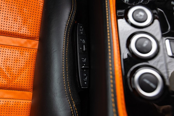Mercedes-Benz CLS63 24 of 30