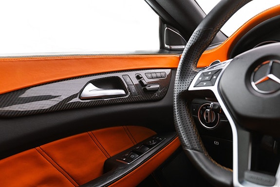Mercedes-Benz CLS63 22 of 30
