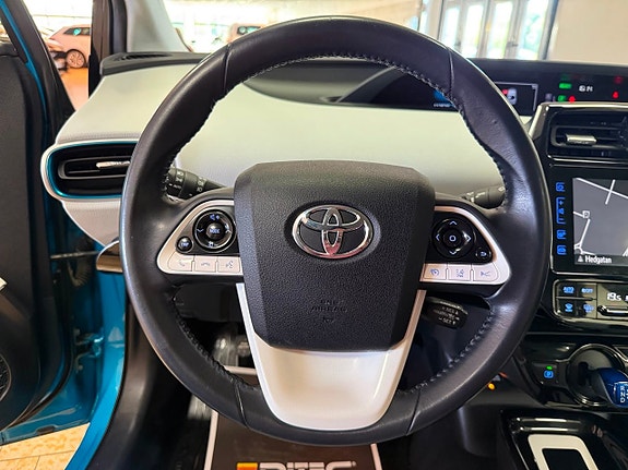 Toyota Prius 19 of 26