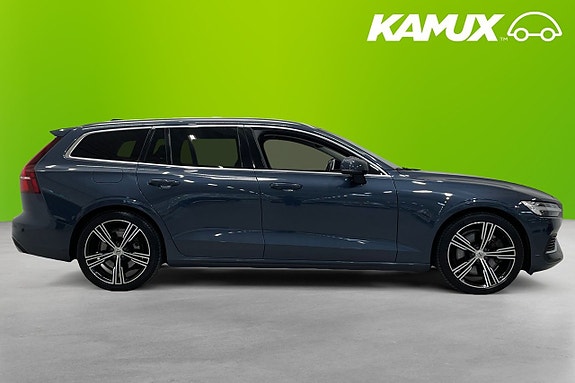 Volvo V60 2 of 5