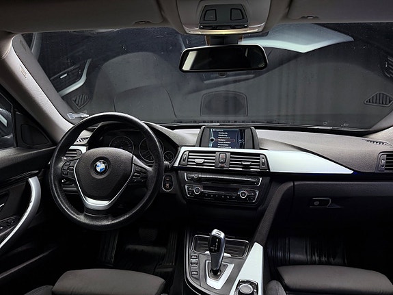 BMW 320d 13 of 30