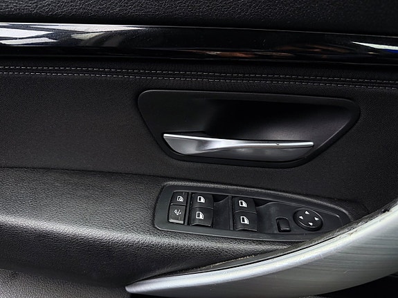 BMW 320d 14 of 30