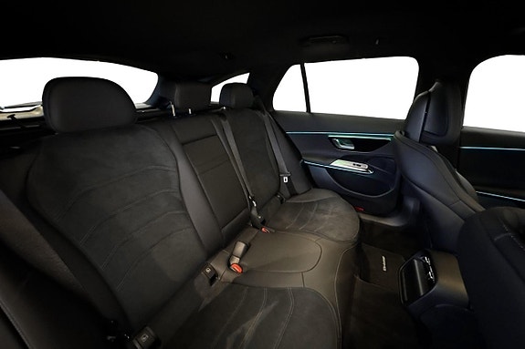Mercedes-Benz E300 de 14 of 24