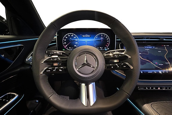 Mercedes-Benz E300 de 10 of 24