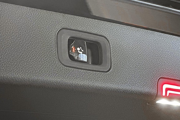 Mercedes-Benz E300 de 18 of 24