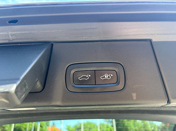 Volvo V90 12 of 30
