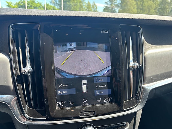 Volvo V90 27 of 30