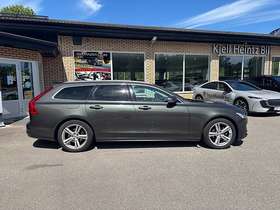 Volvo V90 3 of 5