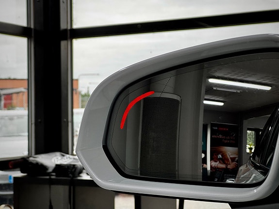 Volvo V60 Cross Country 21 of 23