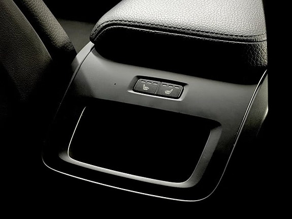 Volvo V60 Cross Country 23 of 23