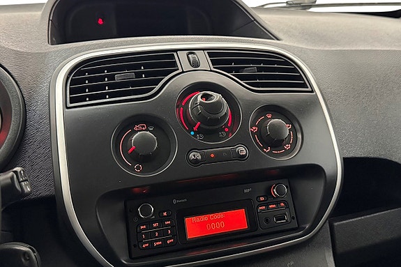 Renault Kangoo Maxi 21 of 24