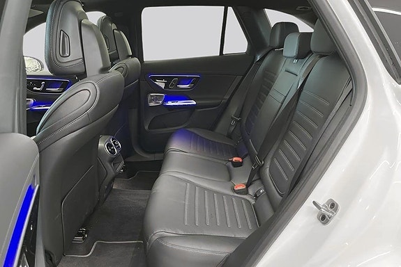 Mercedes-Benz GLC300 de 9 of 13