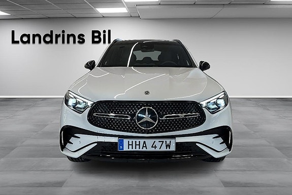 Mercedes-Benz GLC300 de 2 of 5