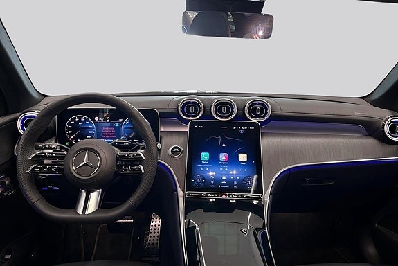Mercedes-Benz GLC300 de 7 of 13