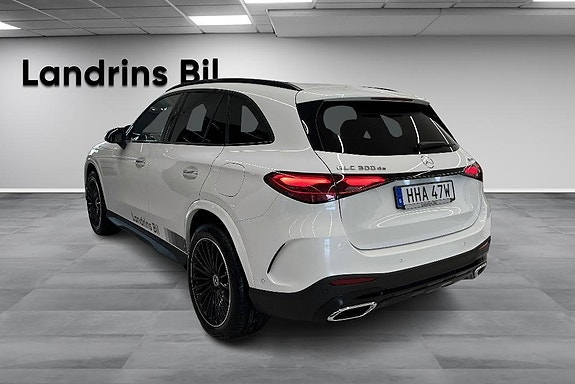 Mercedes-Benz GLC300 de 6 of 13