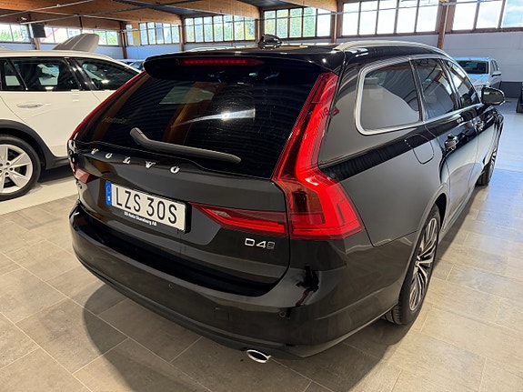Volvo V90 6 of 21