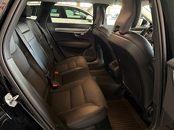 Volvo V90 12 of 21