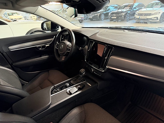 Volvo V90 14 of 21