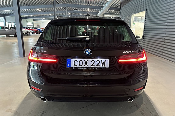 BMW 330e 5 of 5