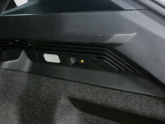 Volkswagen ID.4 GTX 10 of 21