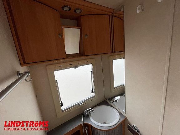 Adria Coral 690 Queenbed RÄNTA 4,95% 24 of 26