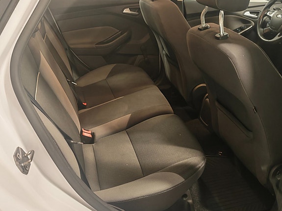 Ford Focus 7 of 9