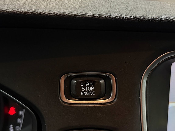 Volvo V40 20 of 23