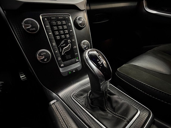Volvo V40 15 of 23