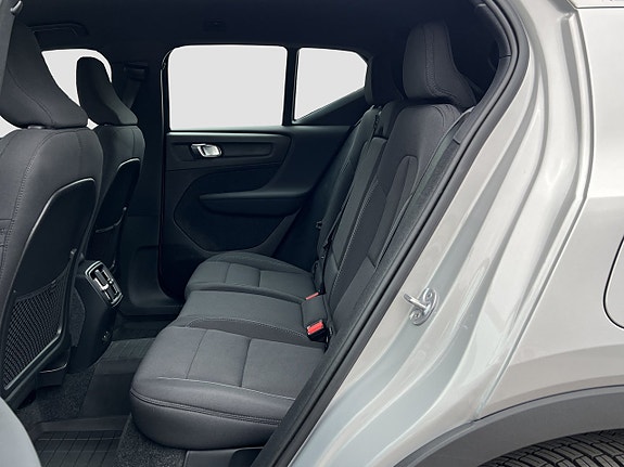 Volvo XC40 20 of 23