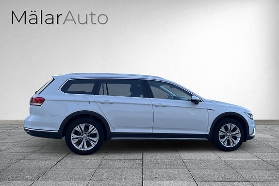 Volkswagen Passat Alltrack 5 of 5