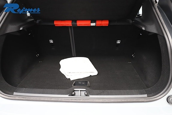 Volvo EX30 22 of 27
