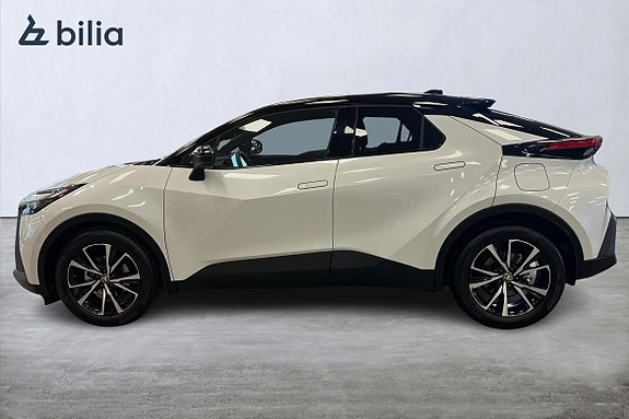 Toyota C-HR 3 of 5
