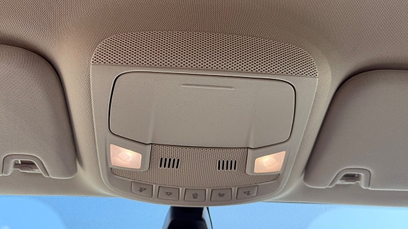 Ford Mondeo 27 of 30