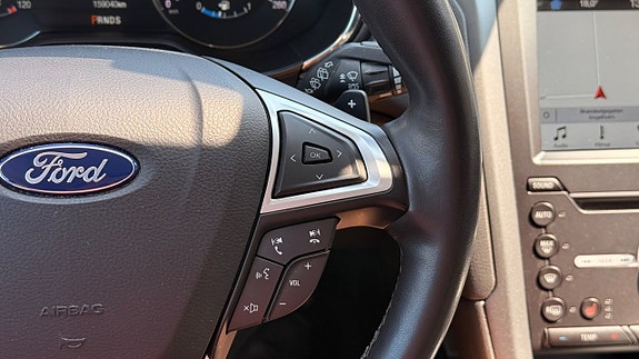Ford Mondeo 17 of 30