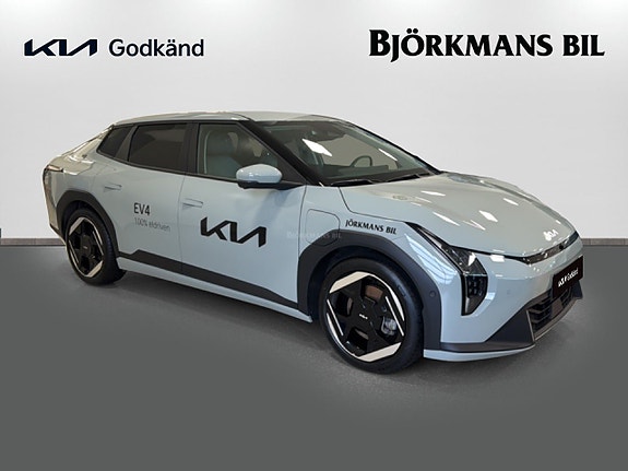 Kia EV4 3 of 15
