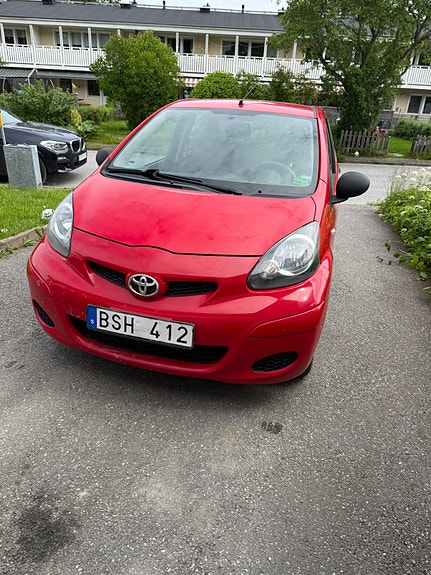 Toyota Aygo 3 of 5