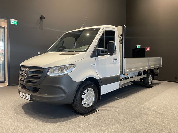 Mercedes-Benz eSprinter 420 2 of 5