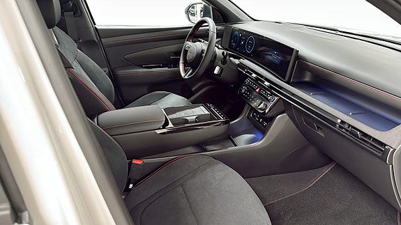 Hyundai Tucson 3 of 5