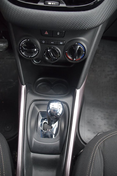 Peugeot 2008 13 of 19
