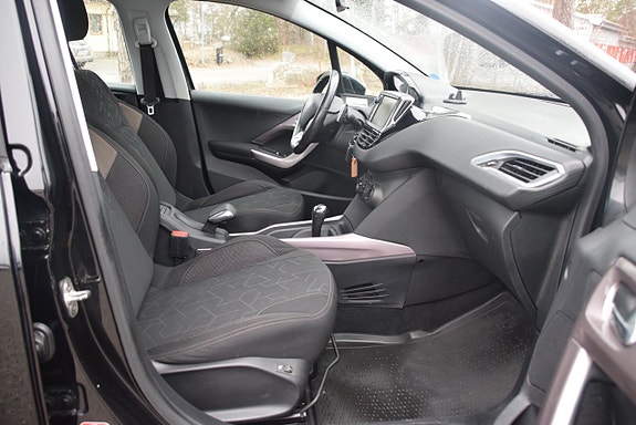 Peugeot 2008 9 of 19