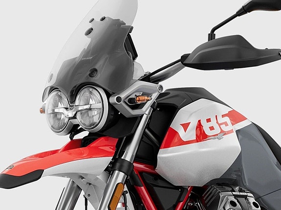 Moto Guzzi V85 TT 3 of 5