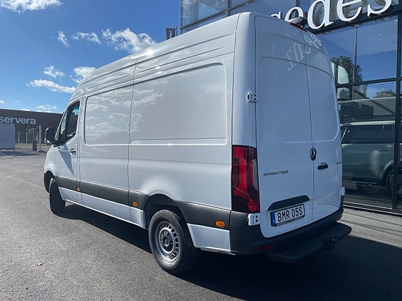 Mercedes-Benz Sprinter 317 4 of 5