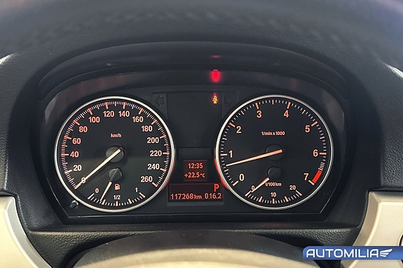 BMW 318i 8 of 17