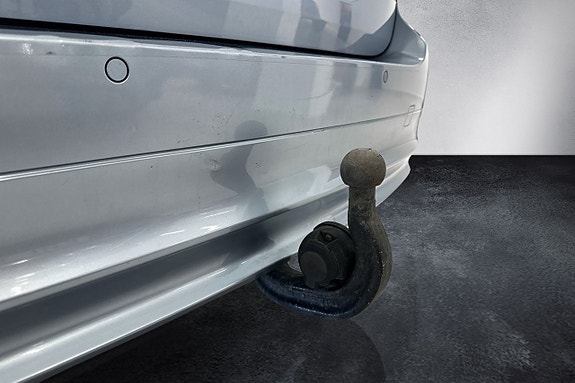 BMW 318i 12 of 17