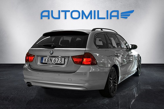 BMW 318i 15 of 17