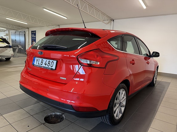 Ford Focus 4 of 10