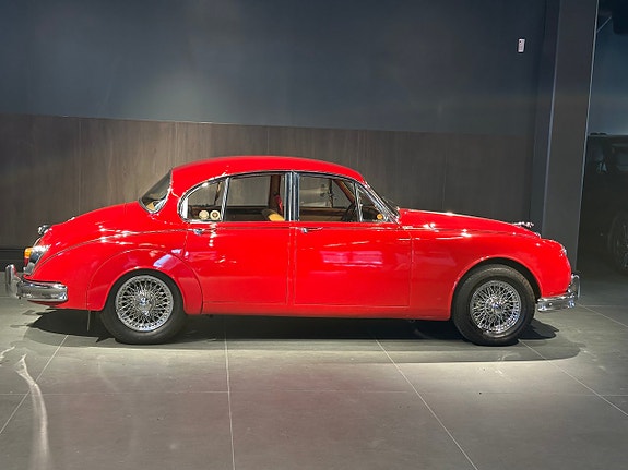 Jaguar Mark 2 5 of 5